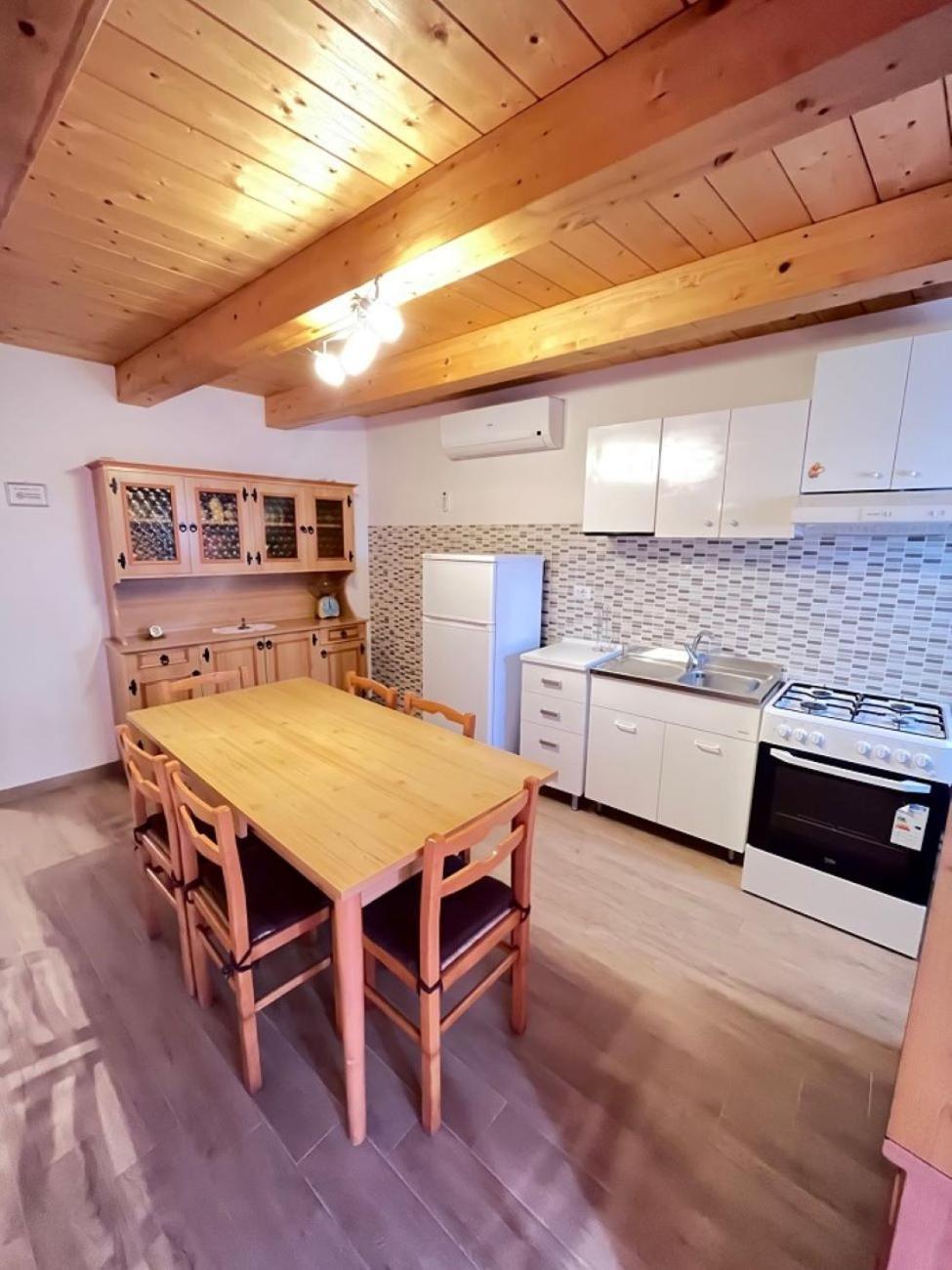 Bilo Mariagrazia Apartment มาร์เชลลี ภายนอก รูปภาพ